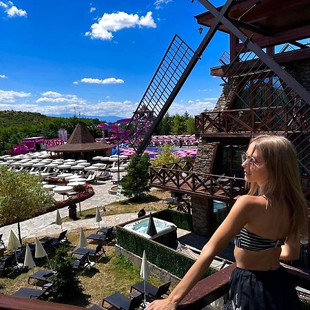 The Wind Mills Hydropark Hotell Gorna Malina Exteriör bild
