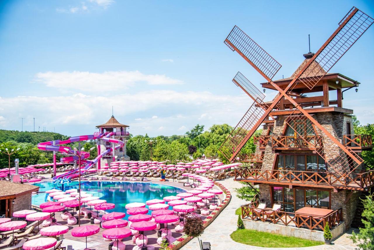 The Wind Mills Hydropark Hotell Gorna Malina Exteriör bild