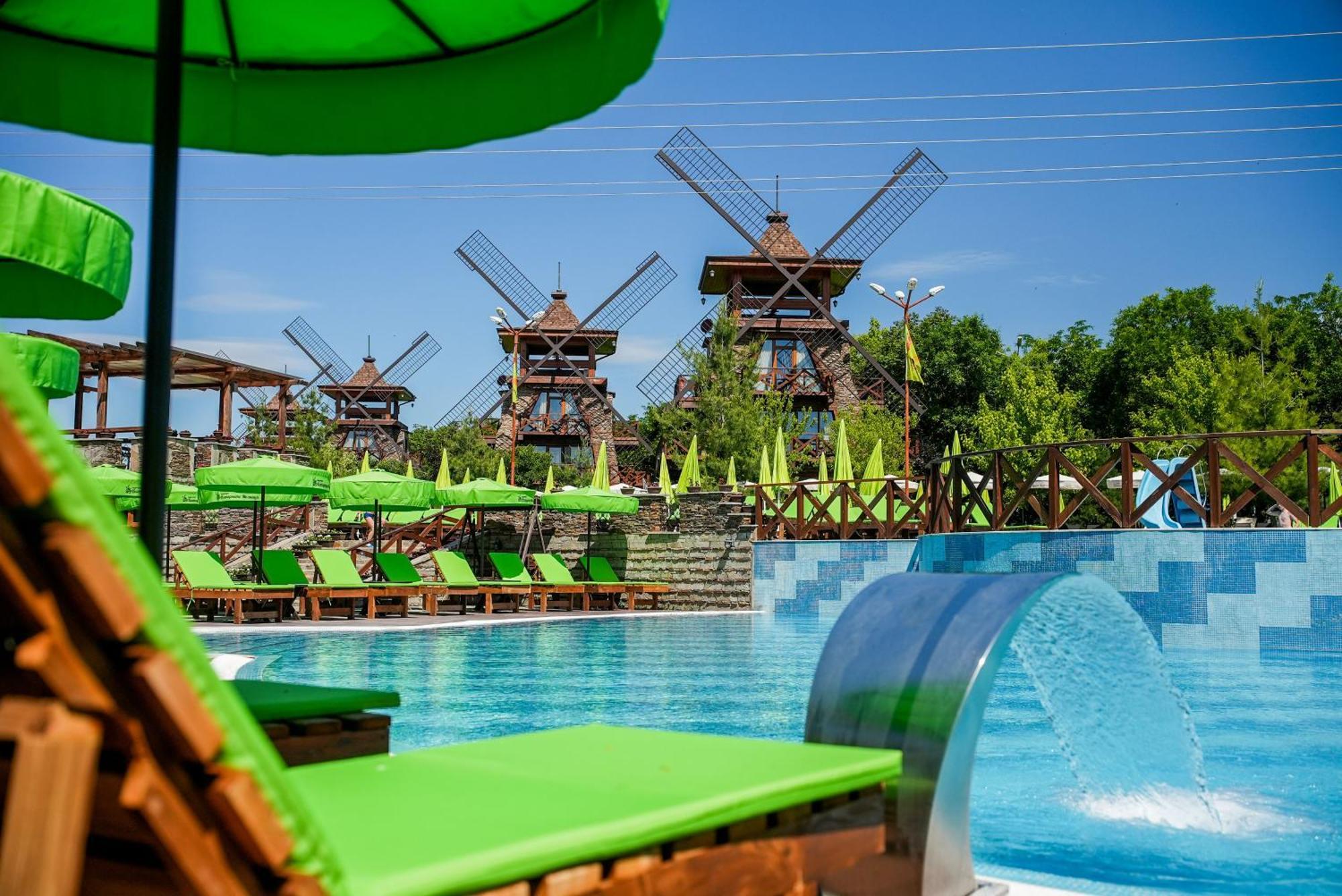 The Wind Mills Hydropark Hotell Gorna Malina Exteriör bild