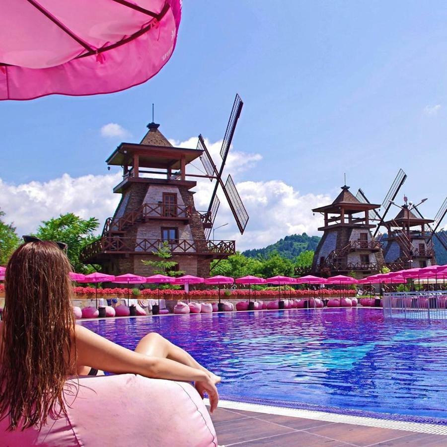 The Wind Mills Hydropark Hotell Gorna Malina Exteriör bild