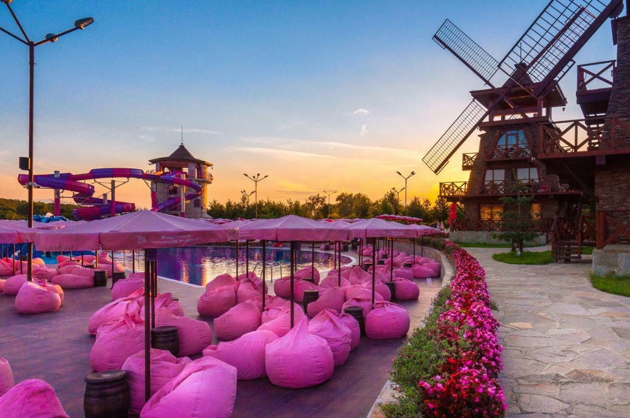 The Wind Mills Hydropark Hotell Gorna Malina Exteriör bild